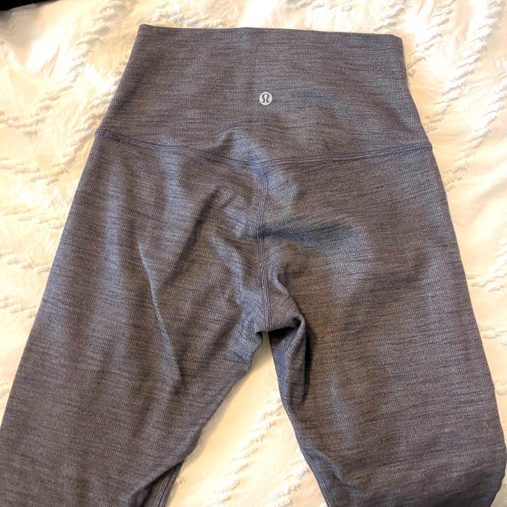 Lululemon Align high rise 25” size 6
